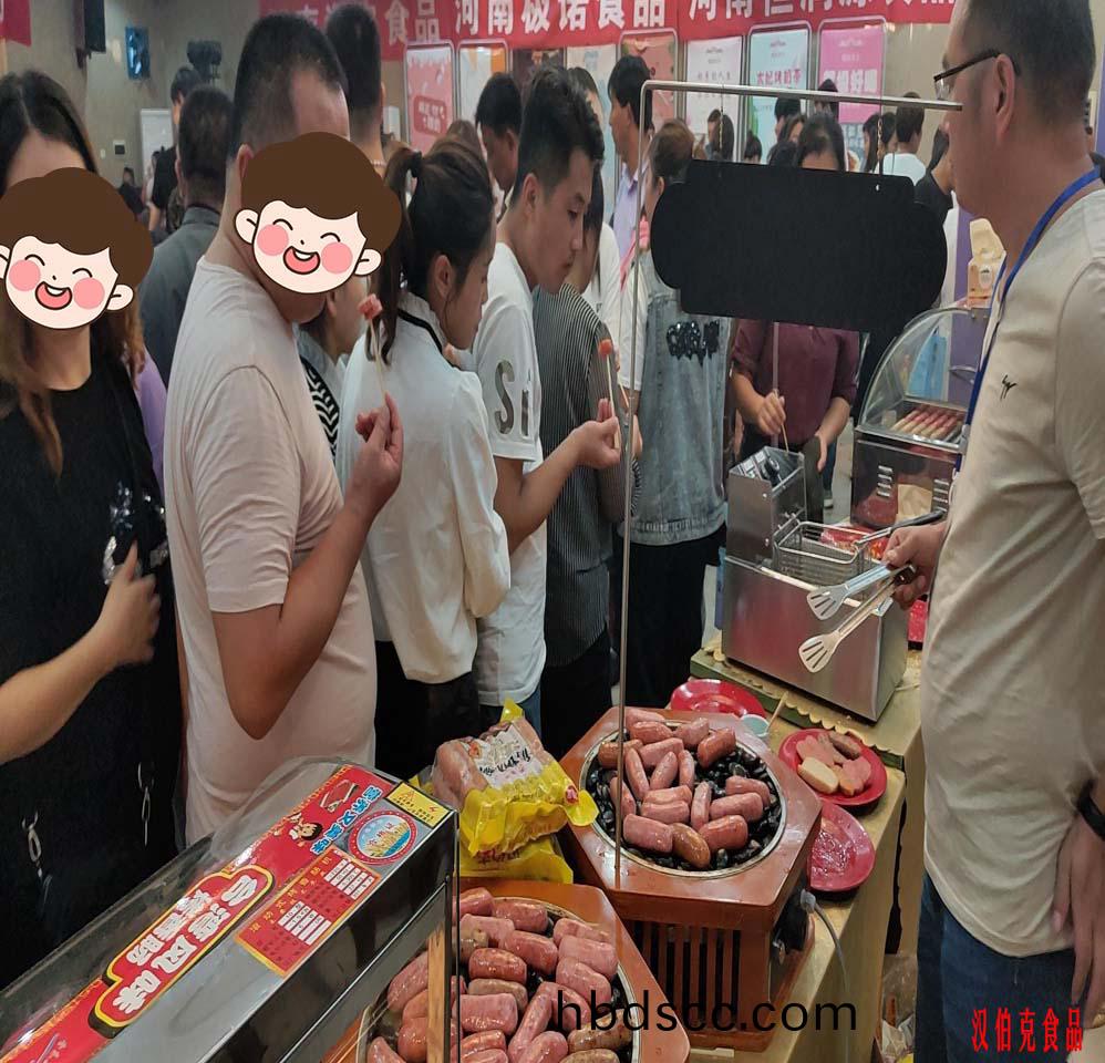 漢伯(bo)尅(ke)石鍋烤腸菏澤活動現場
